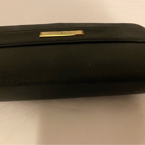 Women’s Black Anne Klein Leather Wallet - Picture 4 of 9
